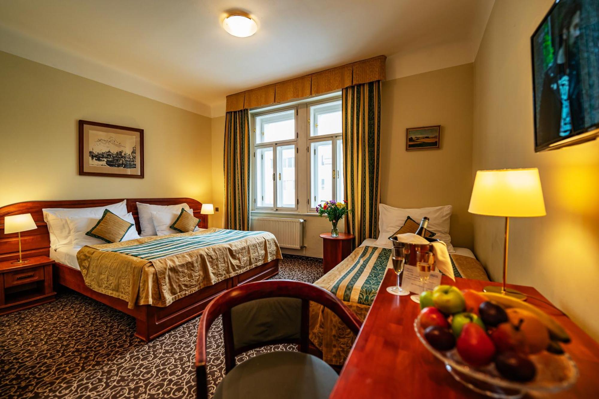 Hotel U Divadla Praha Exteriér fotografie